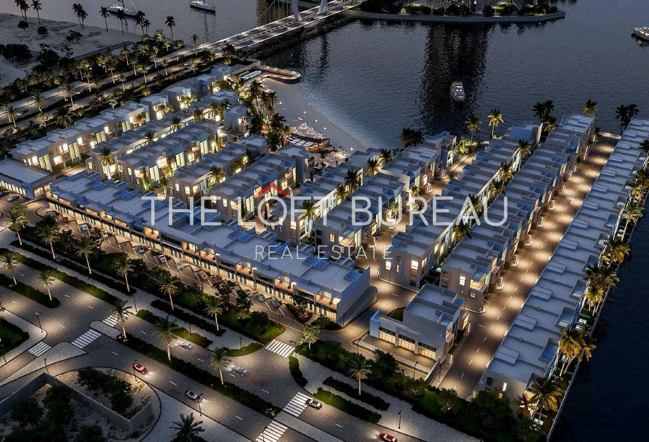 LUXURY 4-BDR TOWNHOUSE | 6 YRS TO PAY | FURNISHED