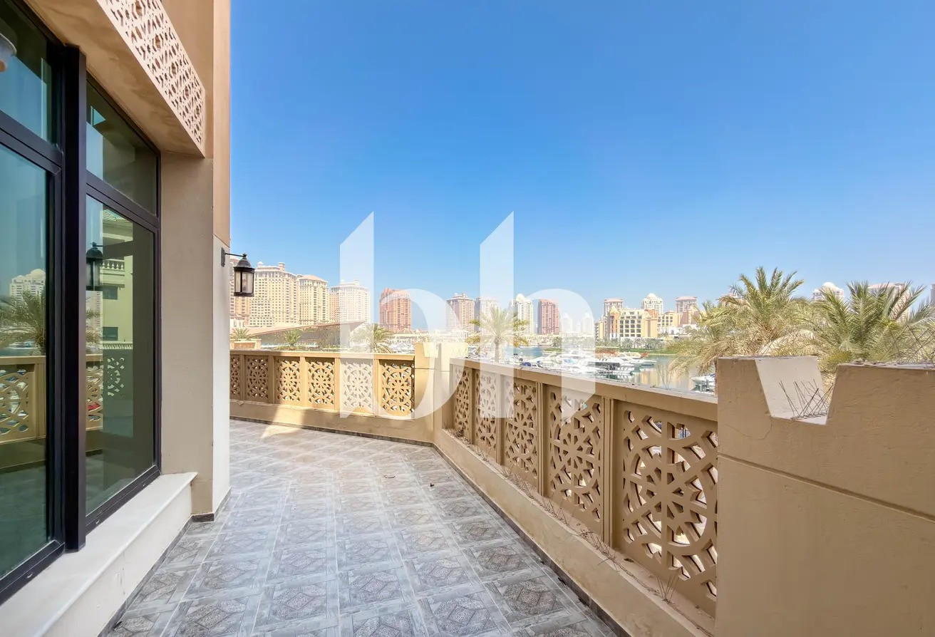 Direct Marina | Renovated | Cozy 2 Bedrooms