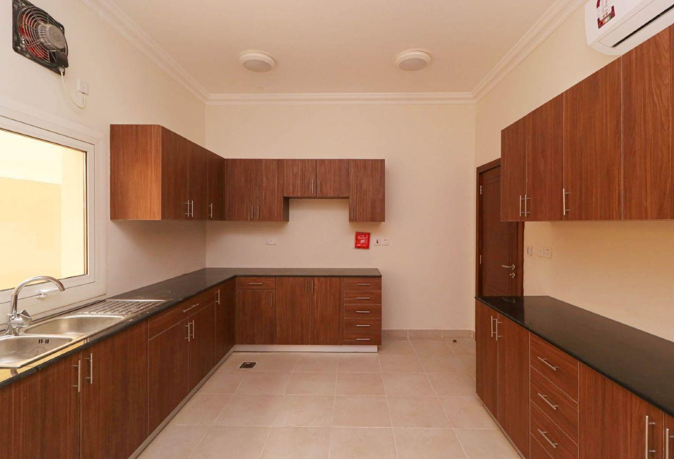 Semi-Furnished 3BR+Maid Villa |Abu Hamour Compound - Compound Villa in Bu Hamour Street