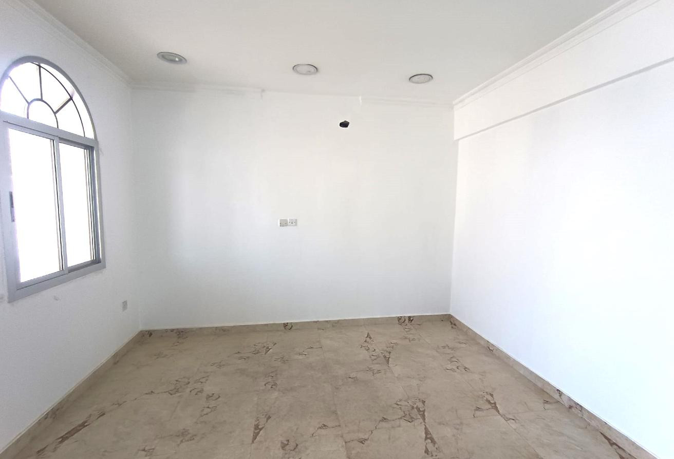 SPACIOUS 6BR SEMI COMMERCIAL VILLA - Villa in Al Maamoura