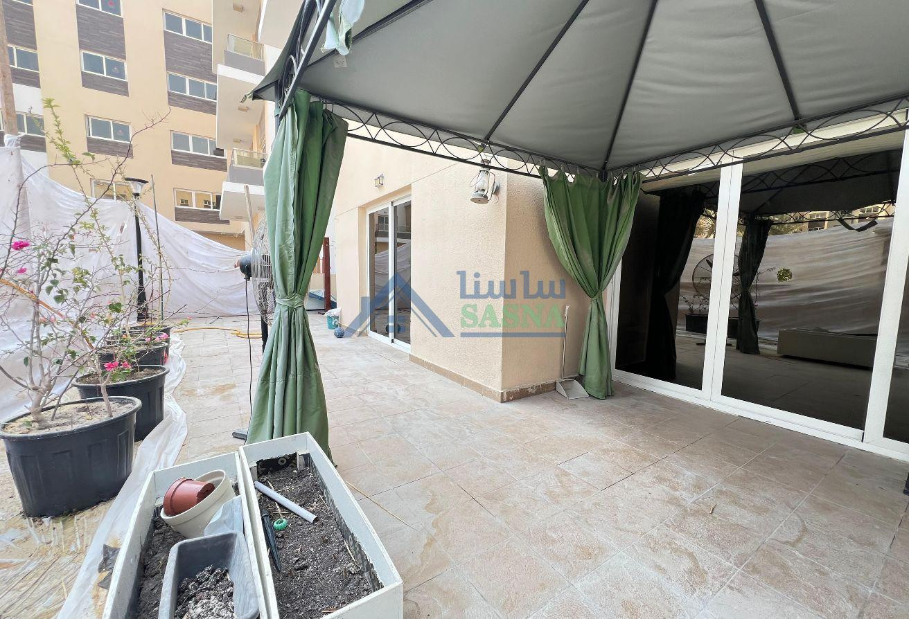 FREE HOLD 2BHK FOR SALE / BACKYARD/FULLY FURNISHED