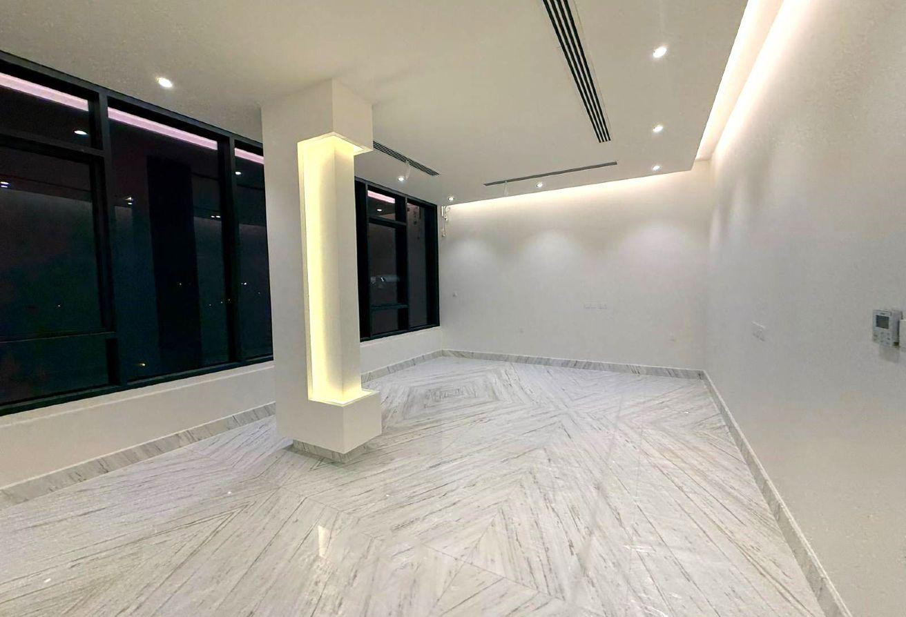 LUXURY LARGE VILLA WITH SEA & BOULEVARD VIEWS - Villa in Qetaifan Islands