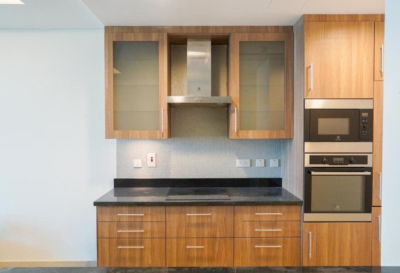 Modern Studio Apartment for Rent | Bills Included - Studio Apartment in Viva Central