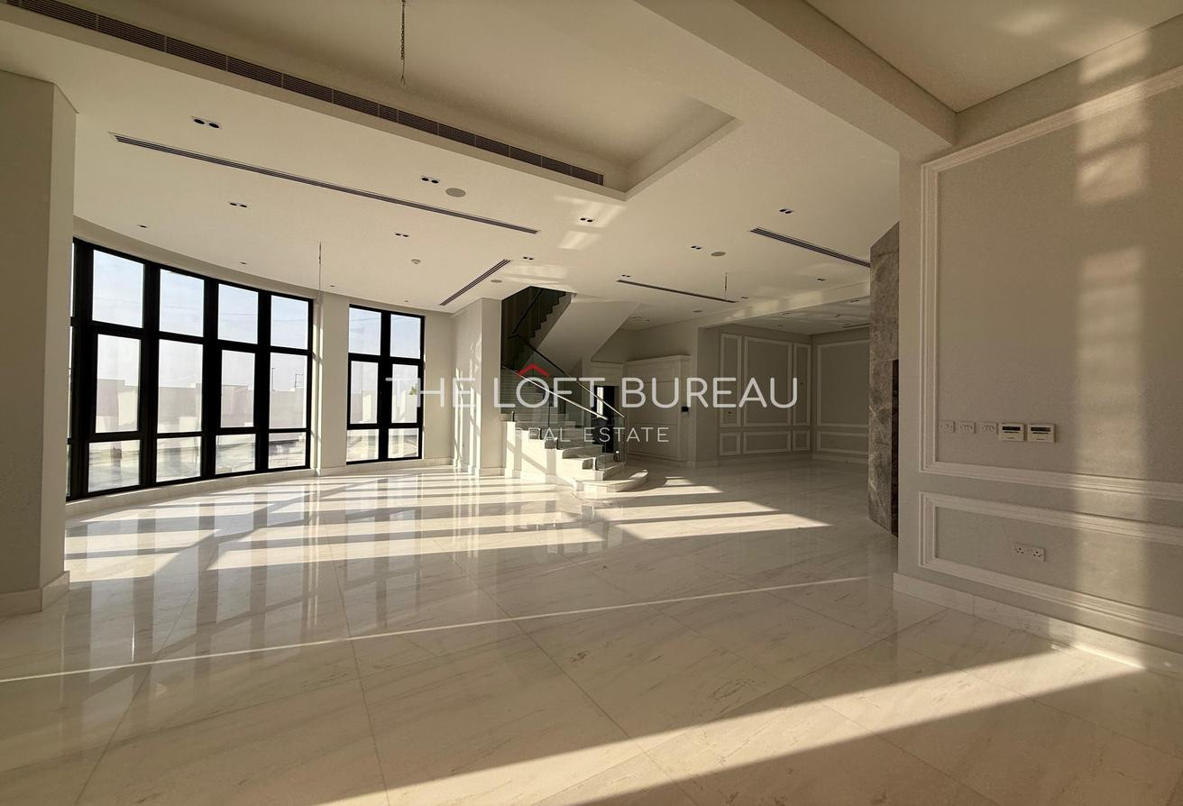 Luxurious 7 Bedrooms For Rent in Lusial - Villa in The Waterfront