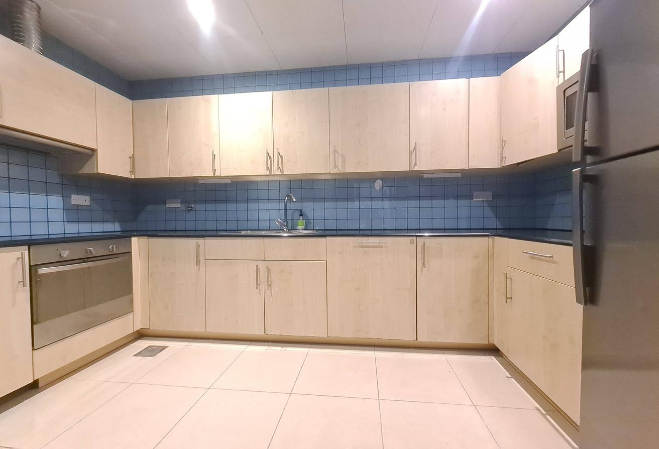 Marina View | 2 BDR + Maid | 1 Month Free - Apartment in East Porto Drive