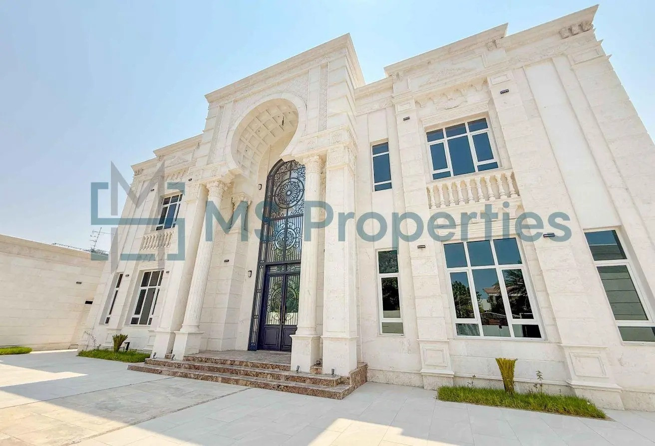 PREMIUM VILLA 5 BEDROOMS |ROYAL LOCATION |SEA|POOL
