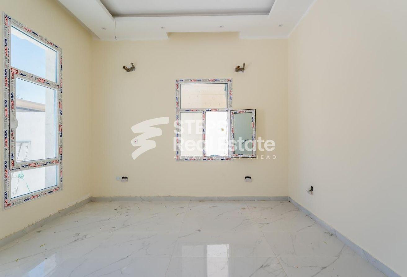 Brand New Villa with Brick Front - Villa in Umm Abirieh