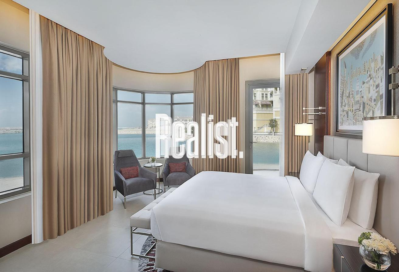 Three Plus Maid Hilton Hotel Serviced Duplex - Apartment in Hilton Doha The Pearl Residences