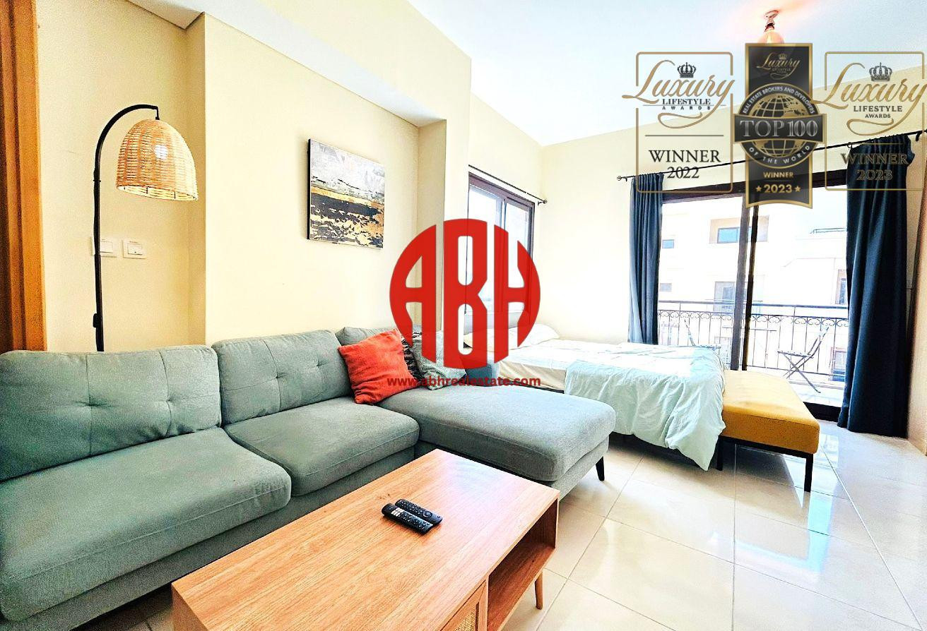 READY TO MOVE | HUGE LAY OUT STUDIO APPARTMENT - Studio Apartment in Fox Hills