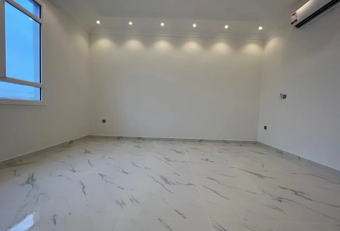 Lovely Brand New Villa With Modern Style In Duhail - Villa in Al Duhail