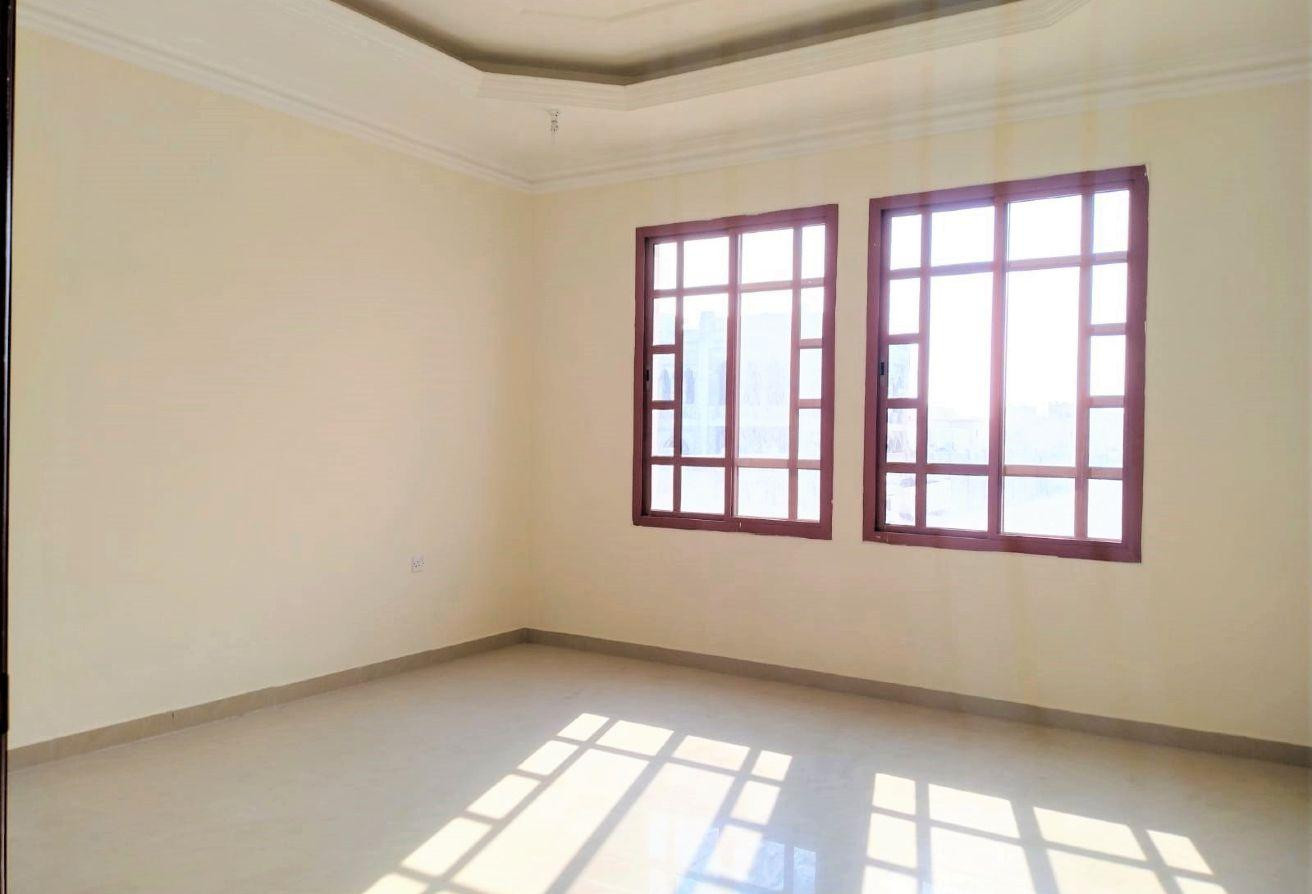 SPACIOUS UF 5BR ATTACHED VILLA-AIN KHALED - Duplex in Ain Khaled