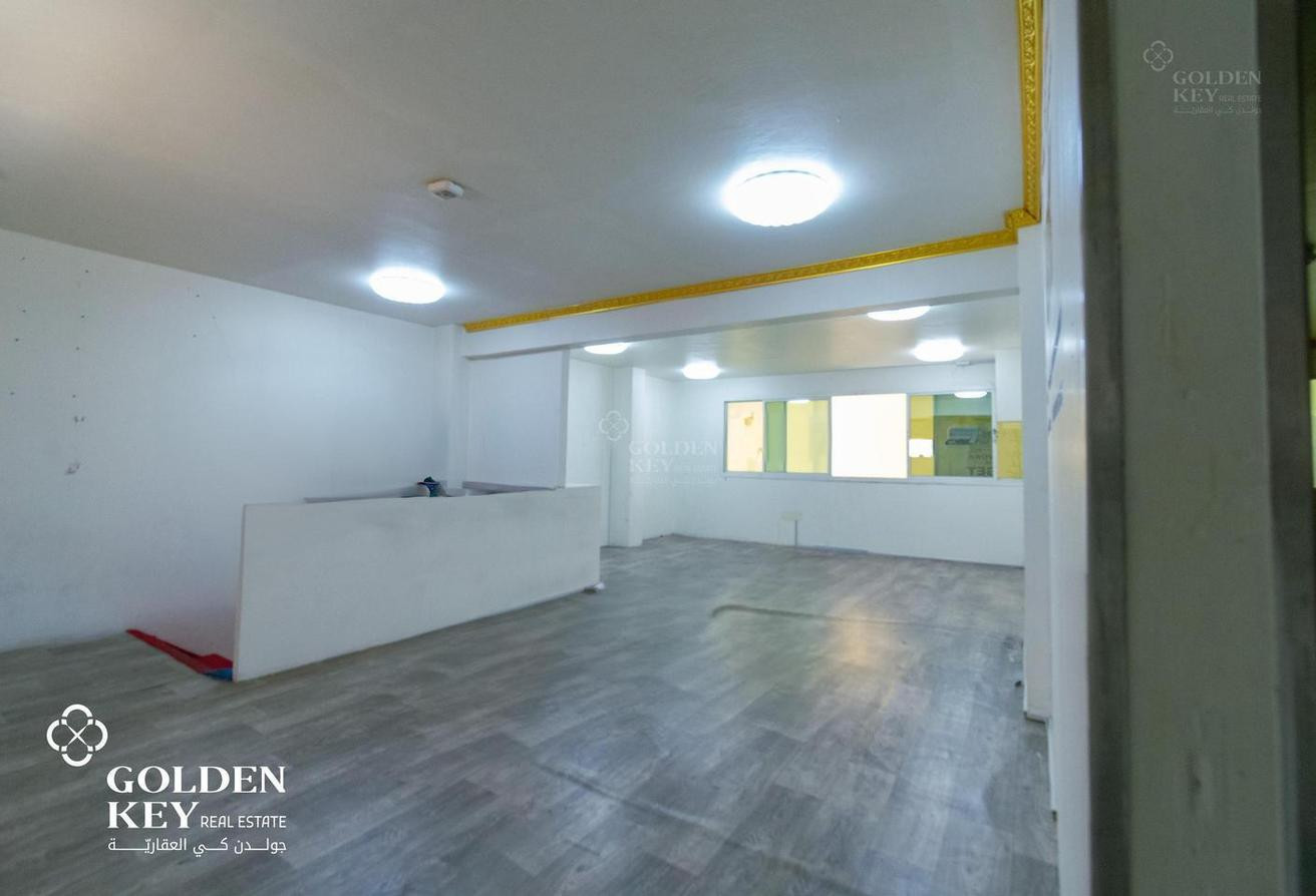 Versatile and spacious | shops for lease - Shop in Al Aziziyah