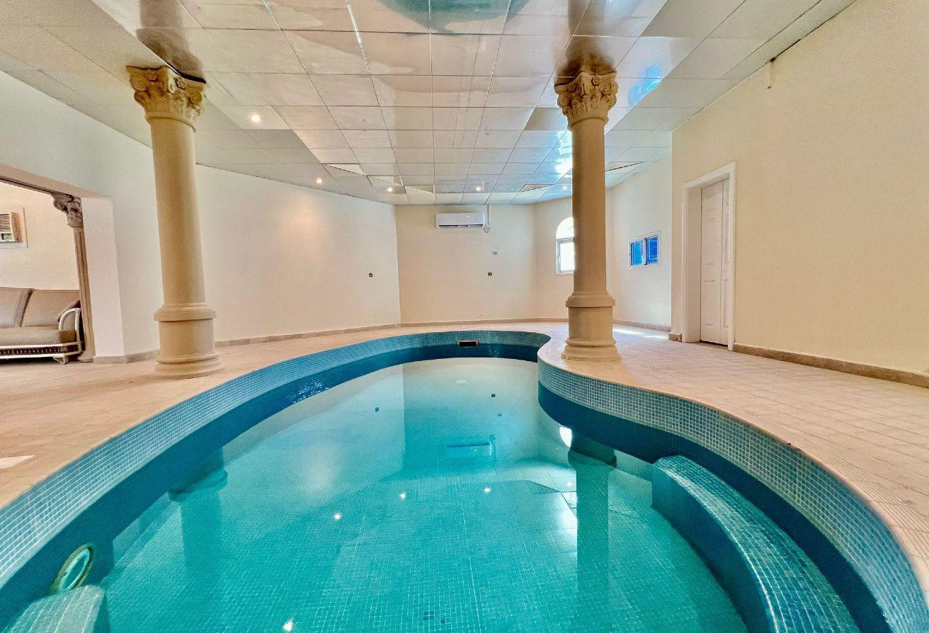 SA VILLA 5 BED DRIVER! MAID INDOOR PRIVATE POOL - Villa in Onaiza Street