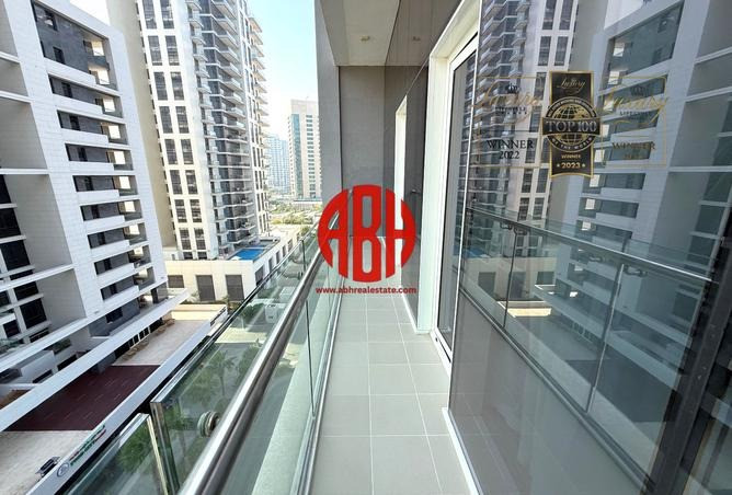 INCLUDING BILLS / ONE BEDROOM / SEA VIEW