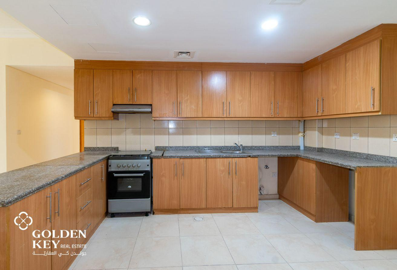 Semi Furnished 3BR with Balcony | Open Layout - Apartment in Piazza 1