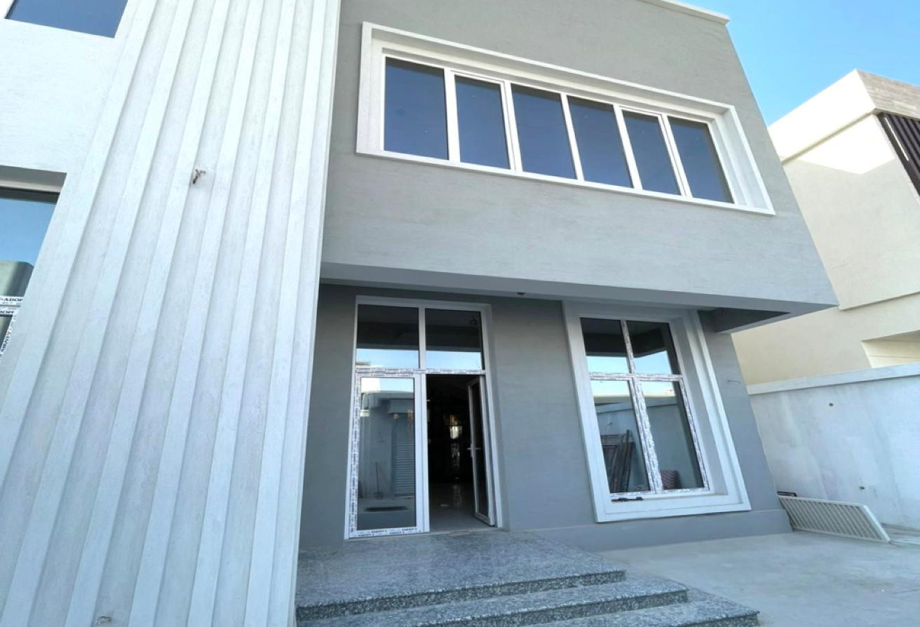 NEW MODERN FINISHING 7BR VILLA WITH ELEVATOR - Villa in Umm Al Seneem Street