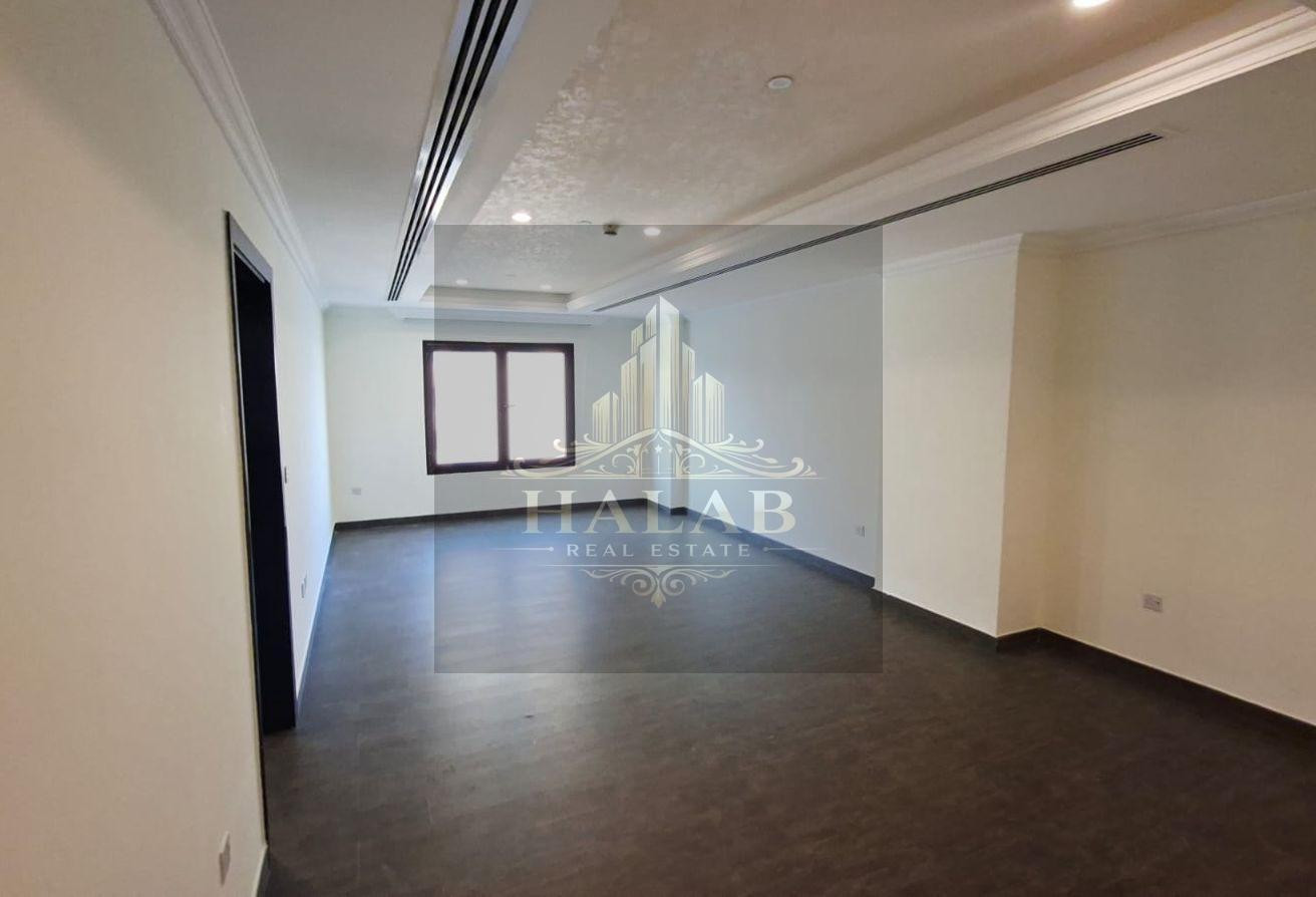 Porto Arabia 2 Bed! Spacious Balcony