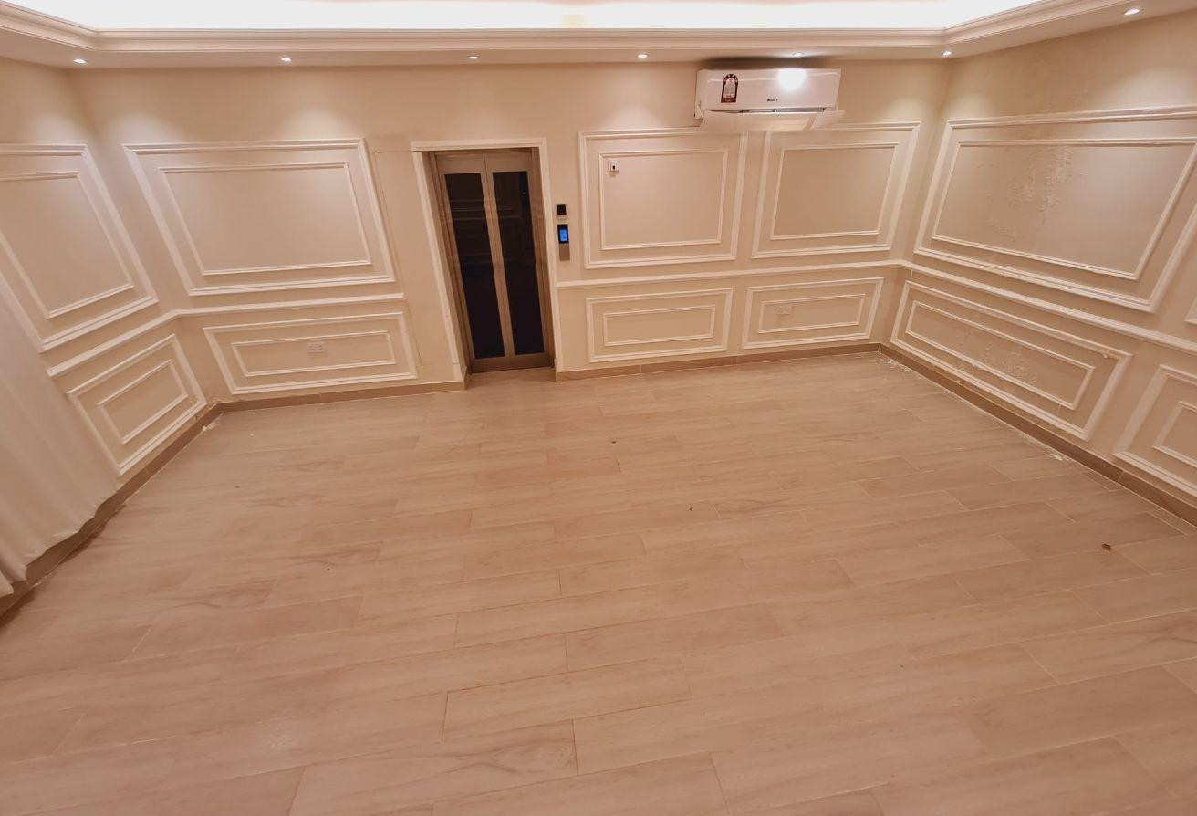 HUGE LAYOUT 4 BHK UNFURNISHED VILLA | FRONT YARD