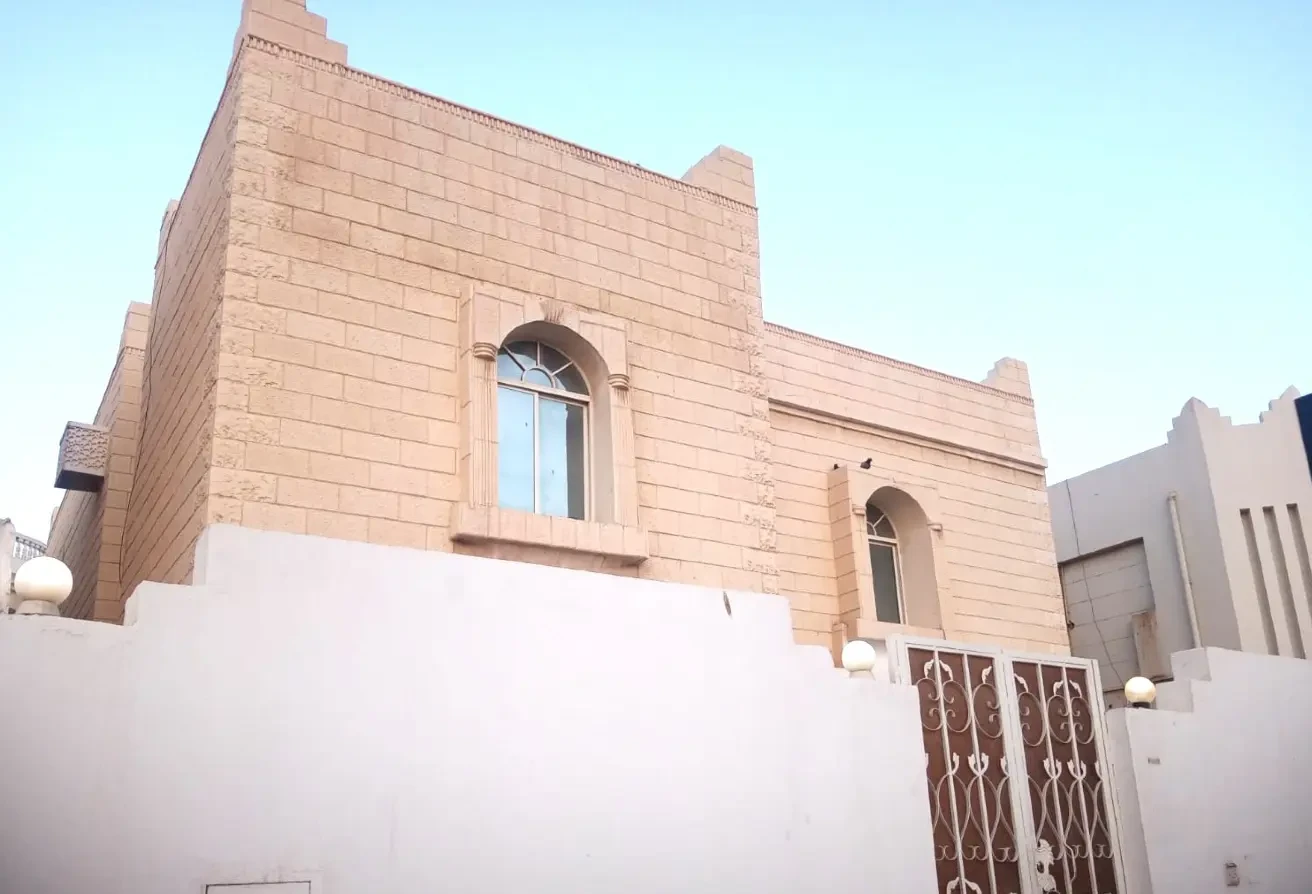 SPACIOUS 8BR STANDALONE VILLA - MUAITHER14,500 - Villa in Doha