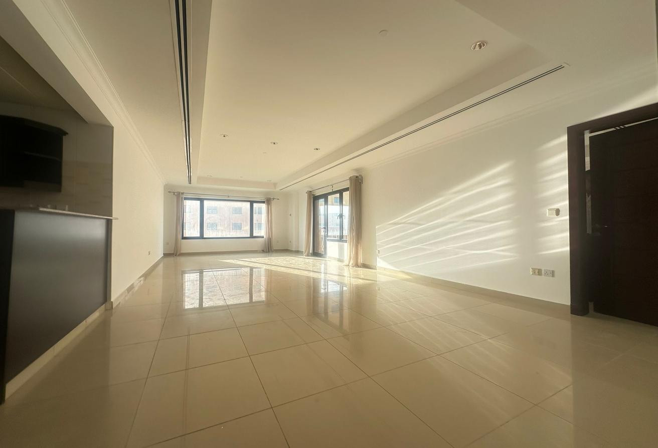 Sunlit 1 BHK + Small Room in Porto| The Pearl - Apartment in West Porto Drive