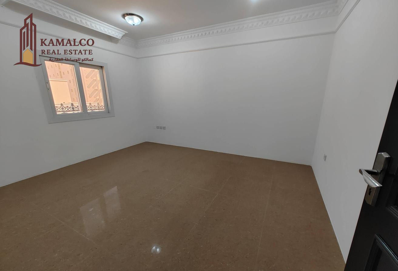 Bright 1 BHK Un Furnished Ready To Move Near Metro - Apartment in Umm Ghuwailina