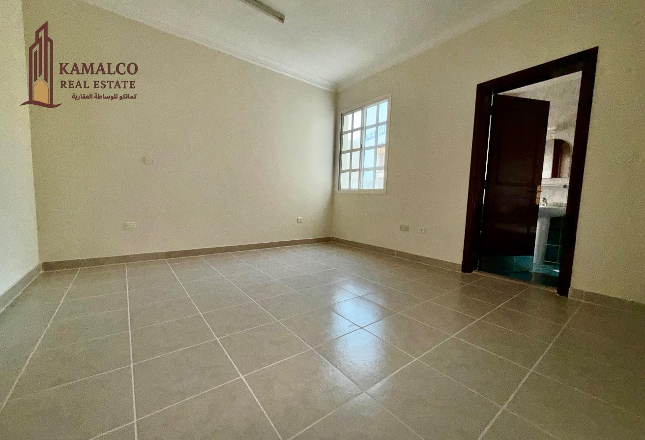3 bedroom unfurnished apartment in bin Mahmoud