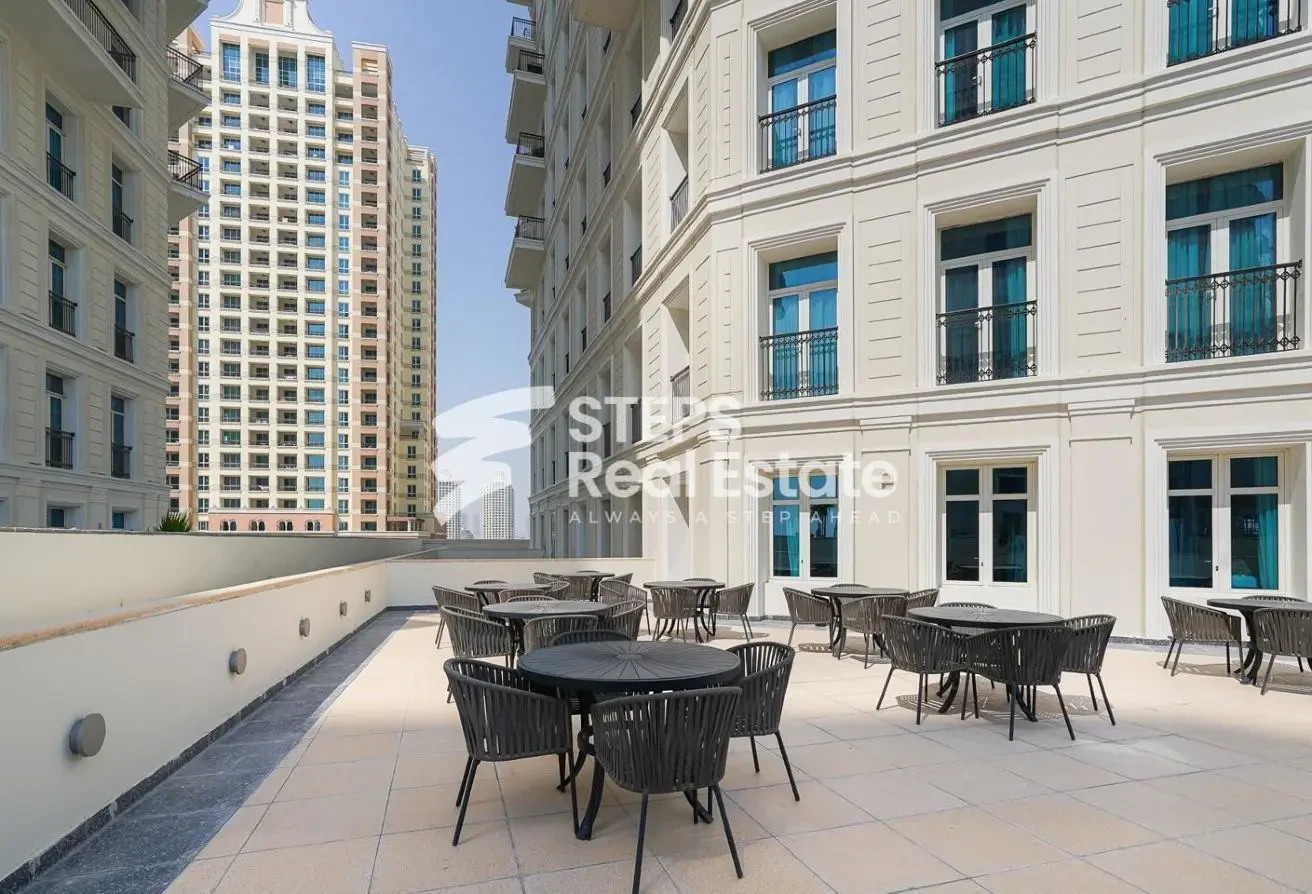 Luxury 2 BHK apartment with view | Bills Included - Apartment in Floresta Gardens