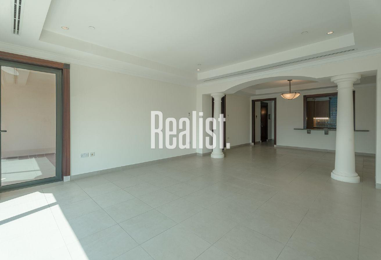 MARINA VIEW 2 BHK SEMIFURNISHED TOWNHOUSE IN PEARL