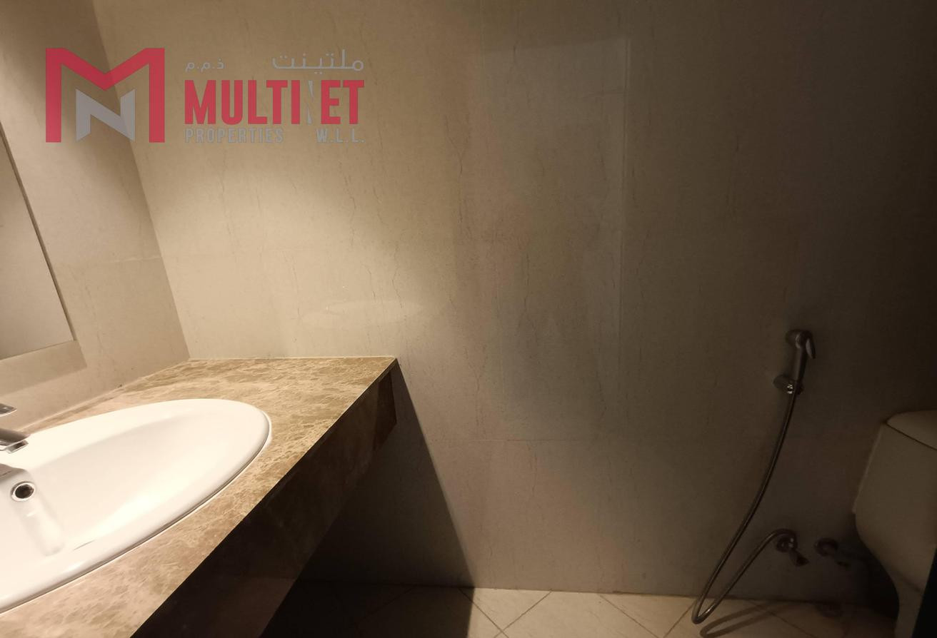 Elegant 1 BHK SF | Luxury Living in the Pearl - Apartment in East Porto Drive