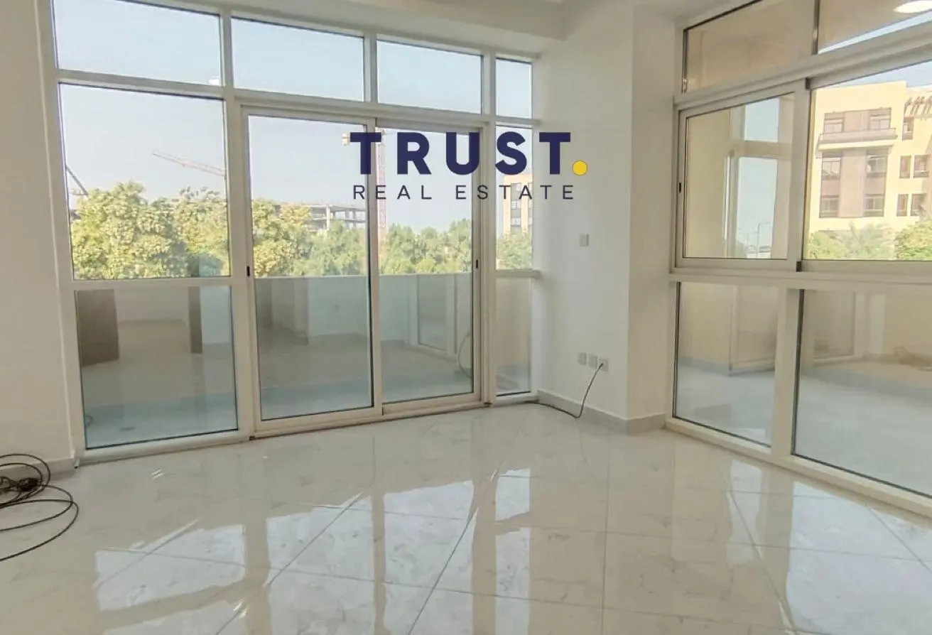 L11 Duplex | 2BR + 3BA for Sale in Lusail Fox Hill