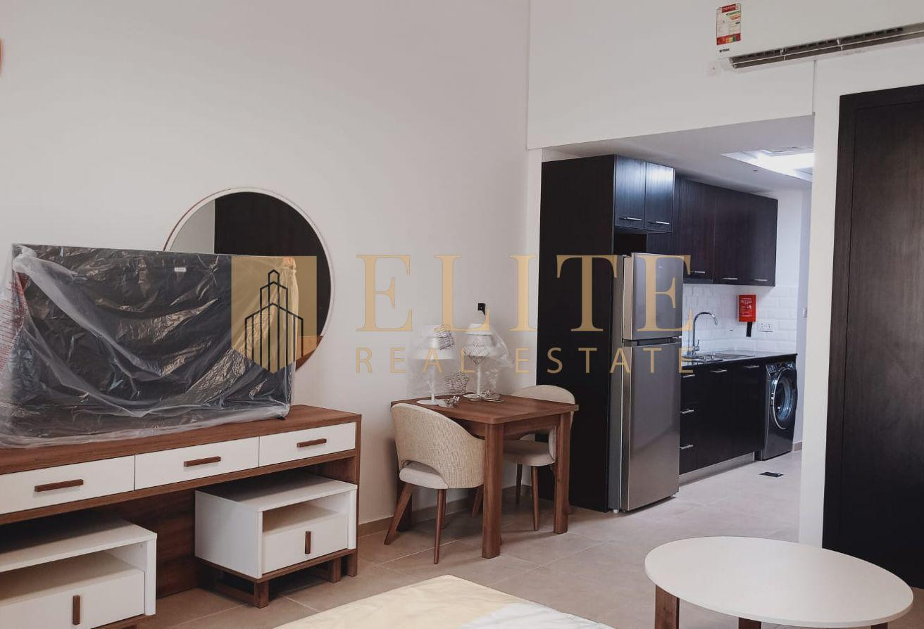 LUXURY NEW FIRST HOME STUDIO - Apartment in Bu Hamour Street