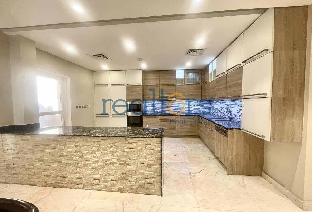 Luxurious| Modern | FF 4BR +Maid Villa | Compound - Villa in Mamoura 18