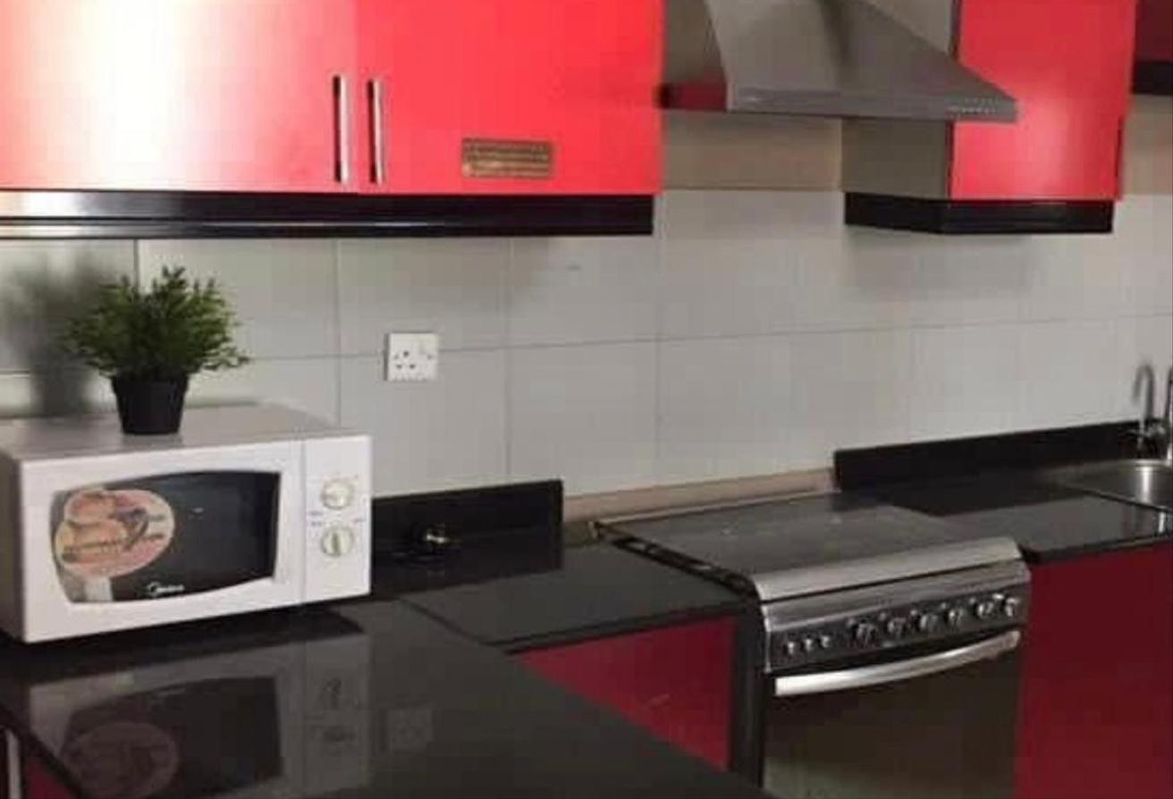 free month furnished 1bhk@compound+pool+gym - Apartment in Muaither South