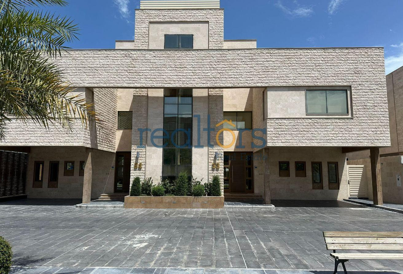 Luxurious| Modern | FF 4BR +Maid Villa | Compound - Compound Villa in Mamoura 18