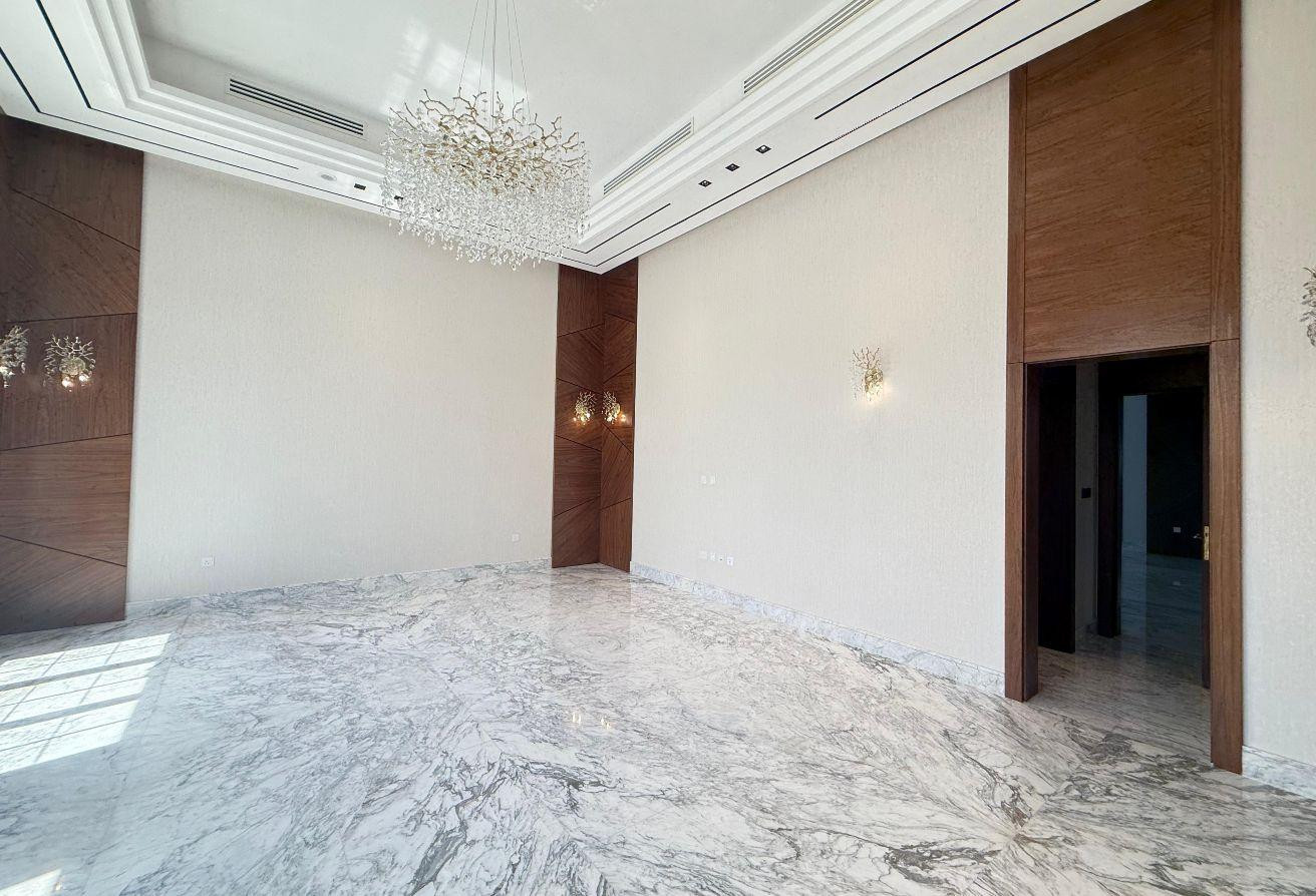 EXCLUSIVE VILLA WITH SMART FEATURES &amp; POOL - Villa in West Bay
