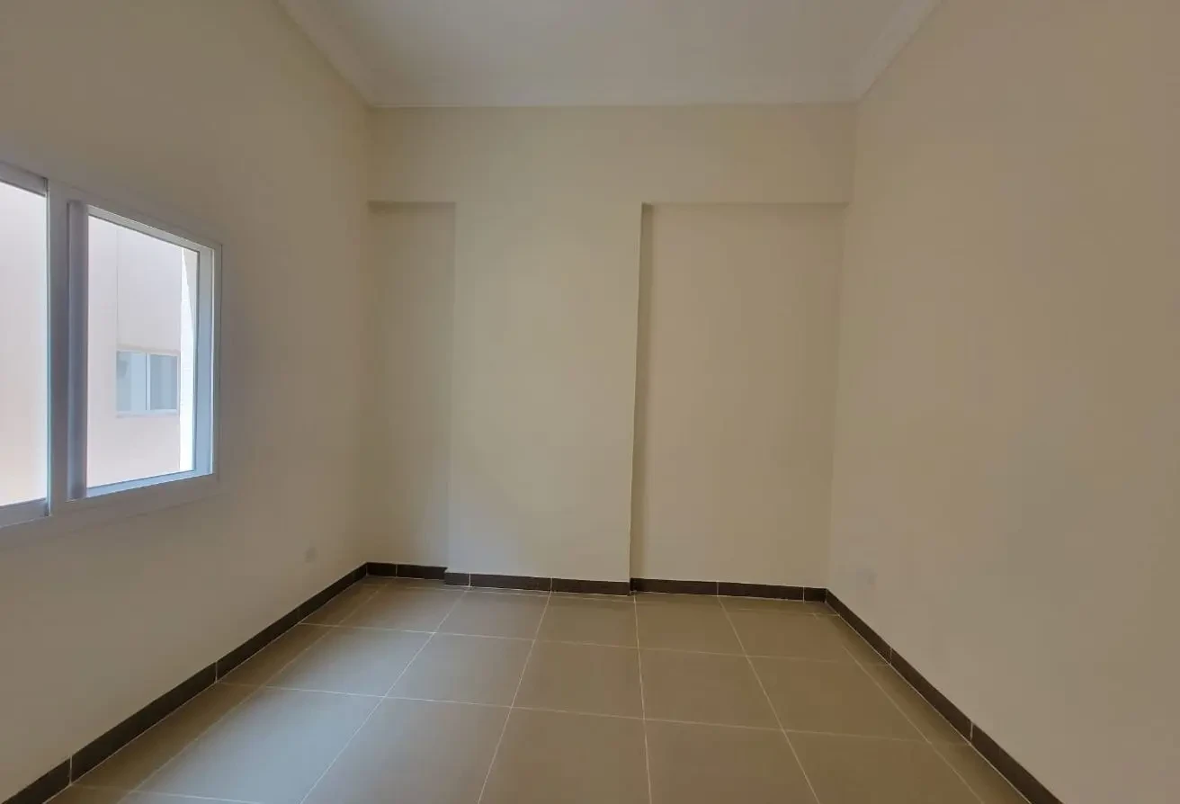 2 BHK Un Furnished Apartment Near to Metro Station - Apartment in Najma Street