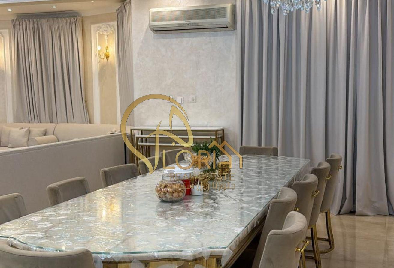 فيلا بحاله ممتازه في العزيزيه للبيع بسعر الأرض - Villa in Al Azizia Street