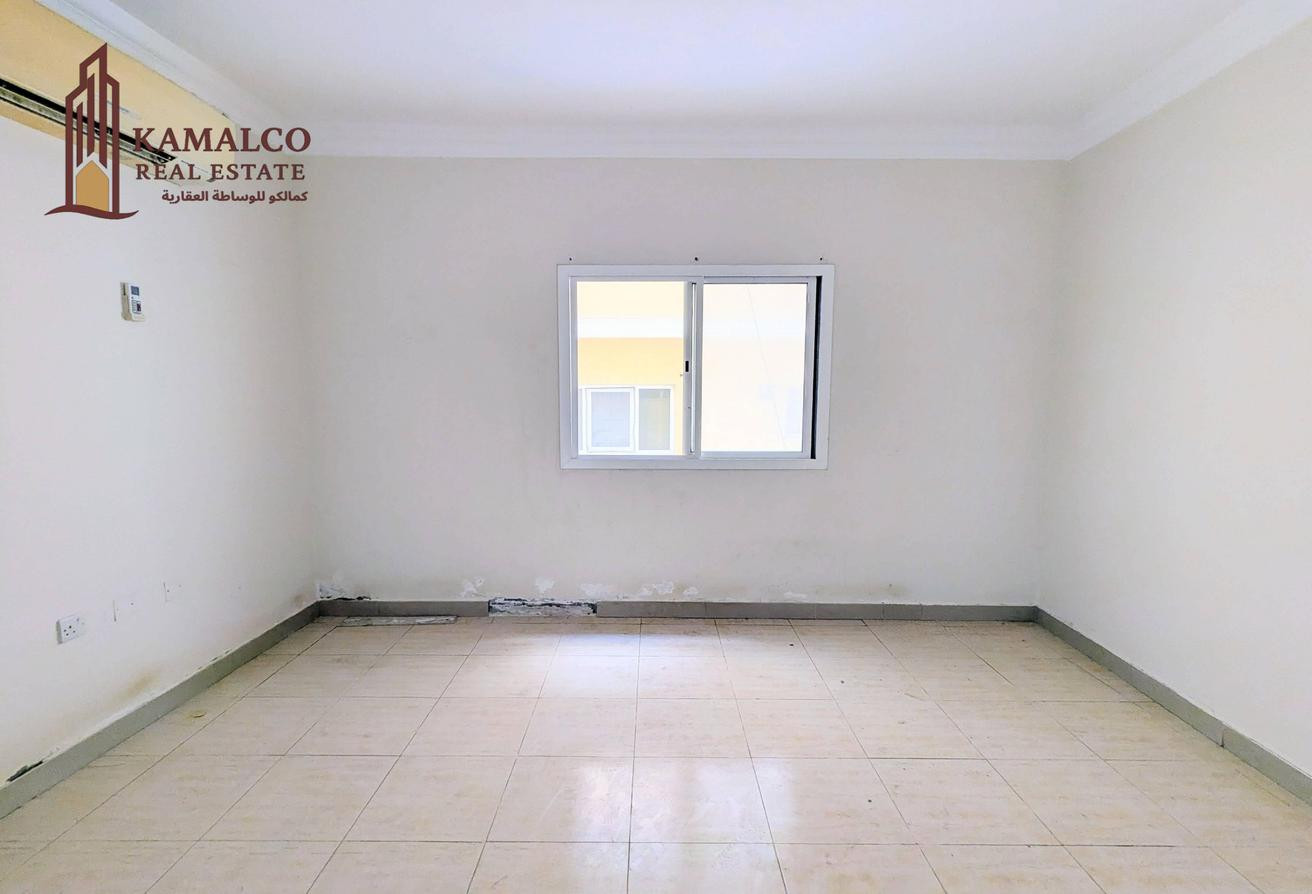Unfurnished | Spacious 2BHK | In Affordable Price - Apartment in Muntazah 7