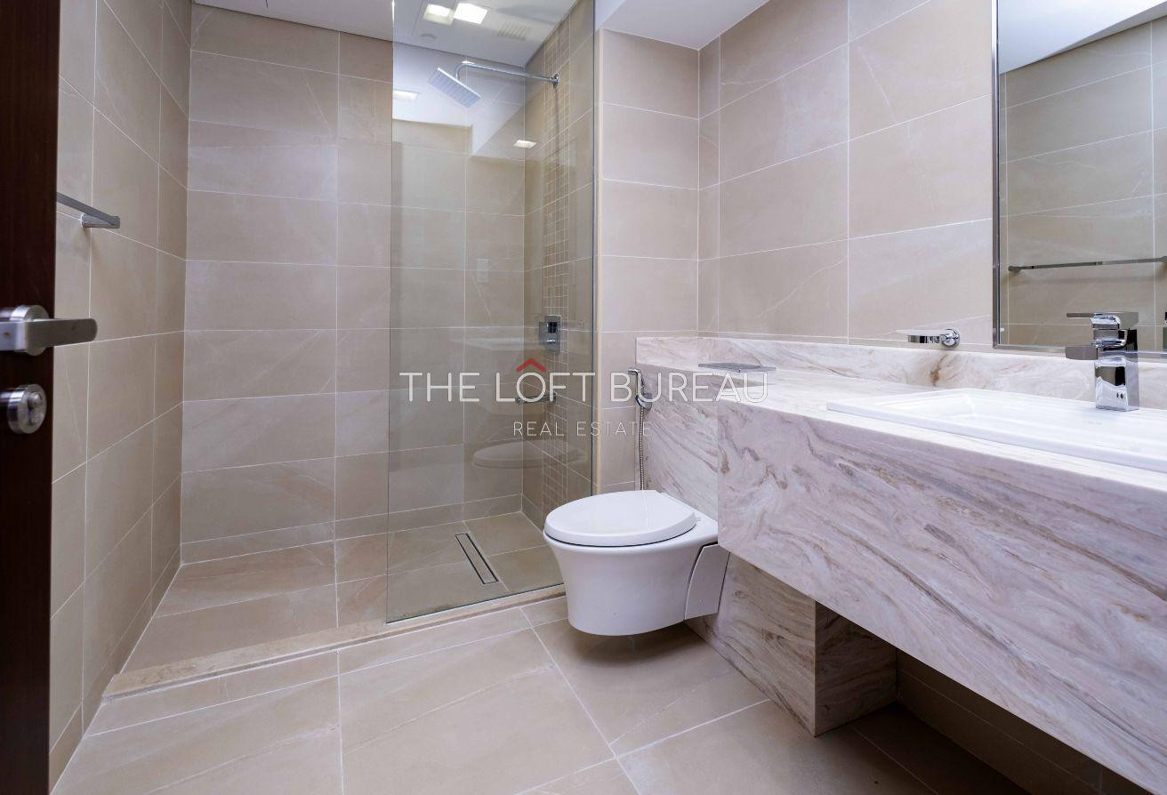 HIGH FLOOR I PRIME TOWER I SPACIOUS STUDIO - Apartment in Viva West