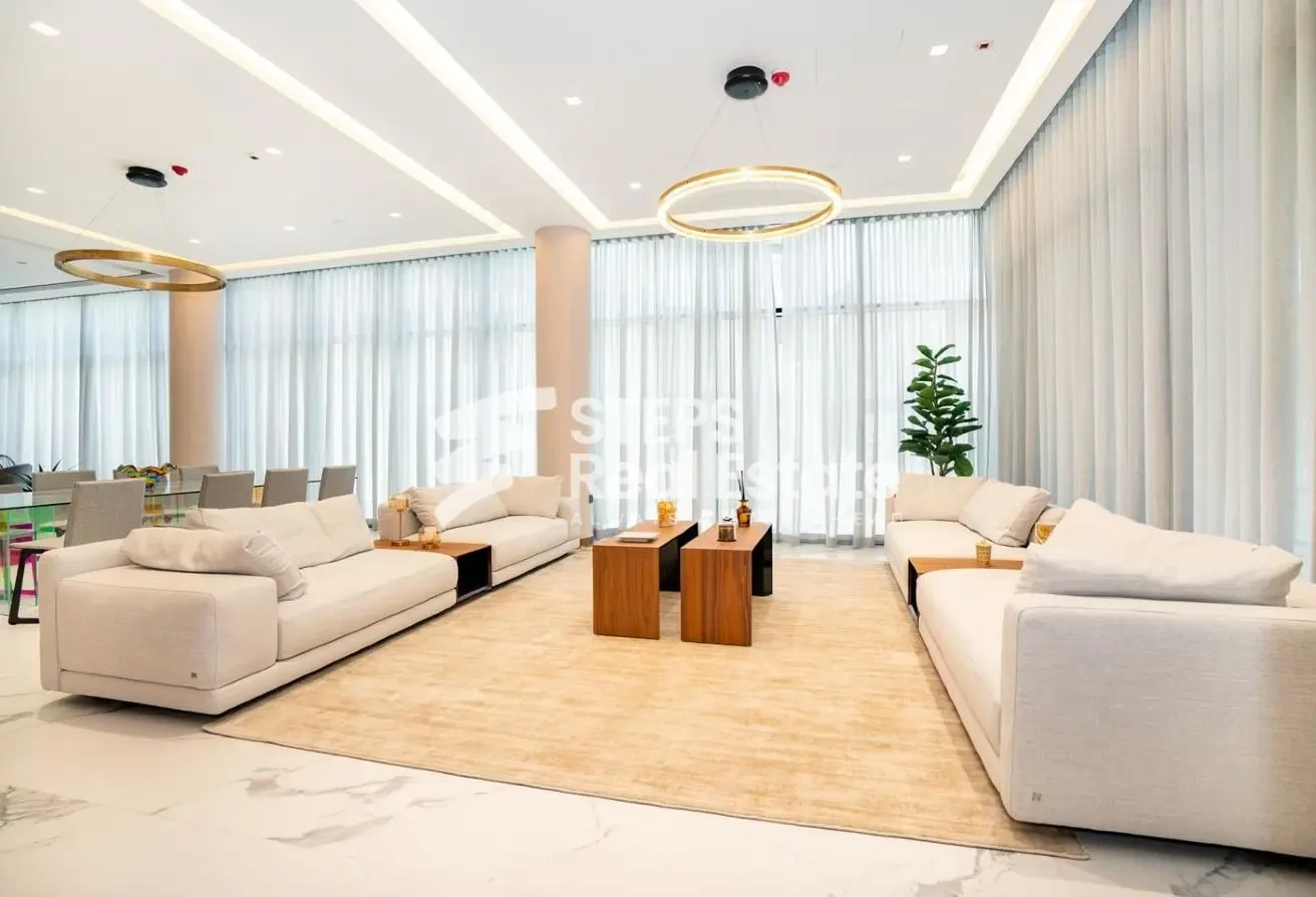 New Luxury Villa with Payment Plan in The Pearl - Villa in Regency Pearl 1