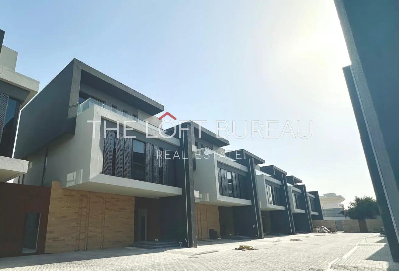 GRAND FAMILY MANSION+LIFT, POOL, GARDEN & MAJLIS