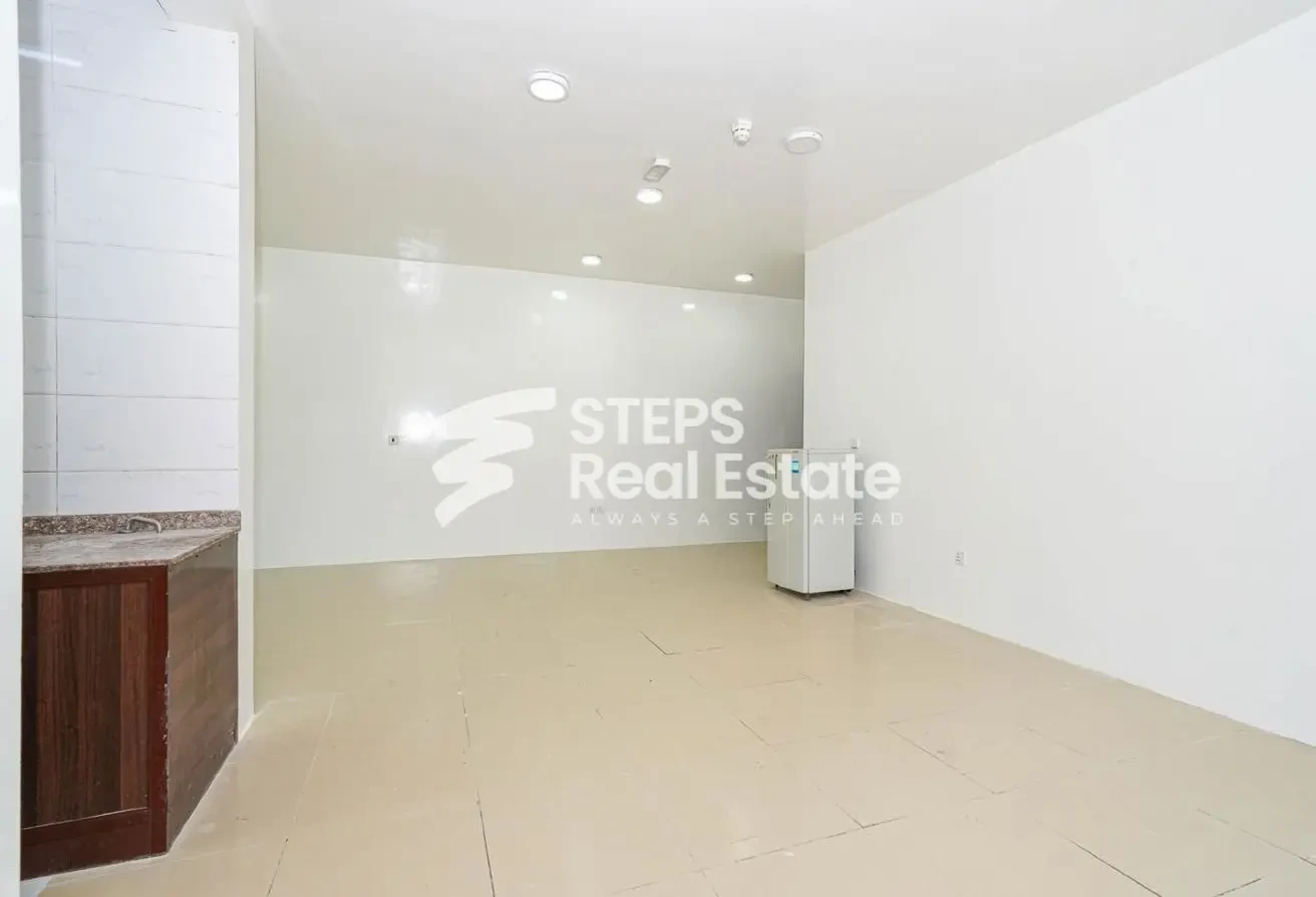 Staff Accommodation | Spacious Studio for Rent - Staff Accommodation in East Industrial Street