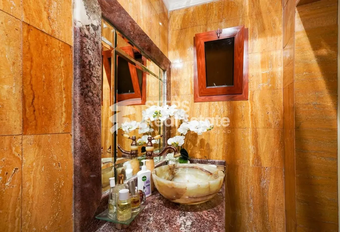 5 BHK Villa with Maids Room for Sale in Al Wakrah - Villa in Al Wakair