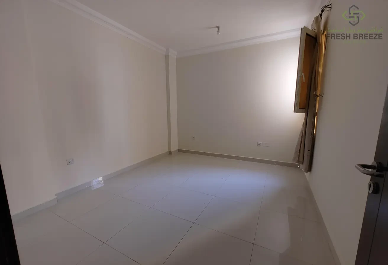 2 BHK UN FURNISHED FOR IDEAL FAMILIES NEAR METRO - Apartment in Umm Ghuwailina