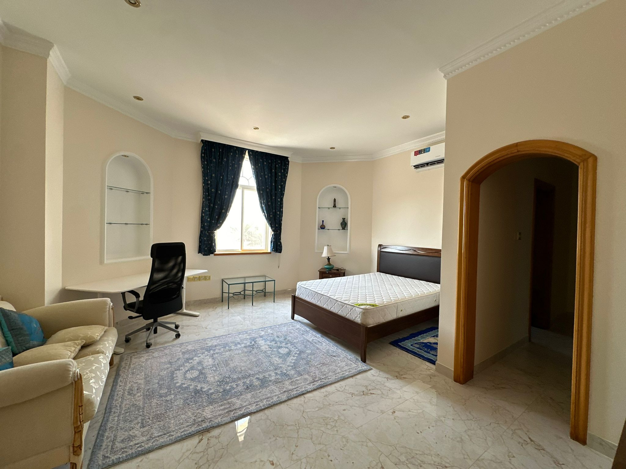 Beautiful Villa For Sale in Al Dafna - Villa in Al Dafna