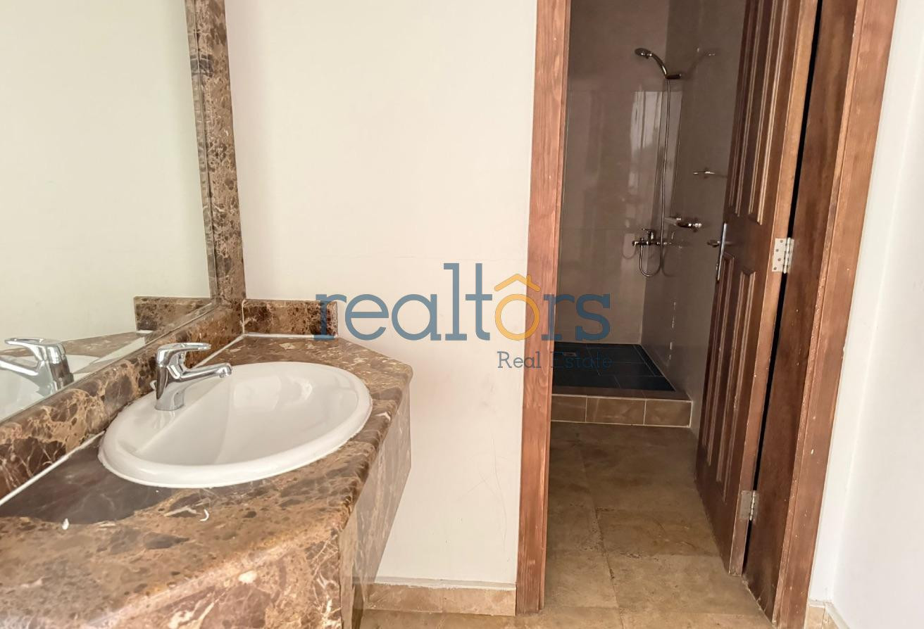 5BR | SPACIOUS FAMILY HOME IN ABU HAMOUR - Compound Villa in Mamoura 18