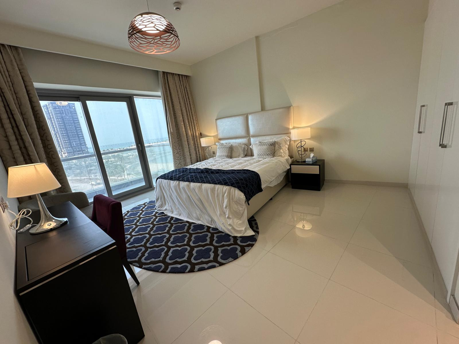fully furnished 2-bedroom luxury apartment - Apartment in Waterfront District