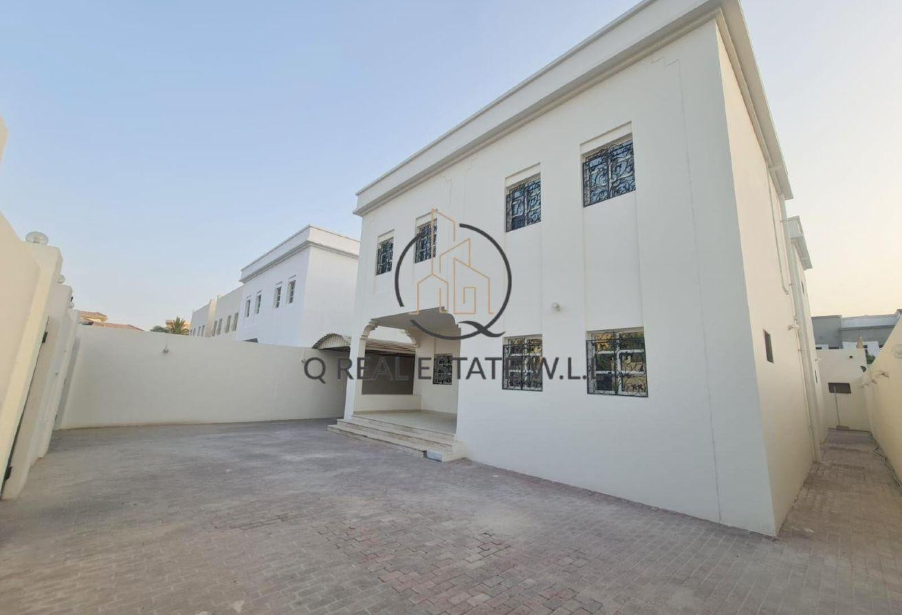 Elegant Villa for Rent in Al Khuraitiyat - Villa in Al Kharaitiyat