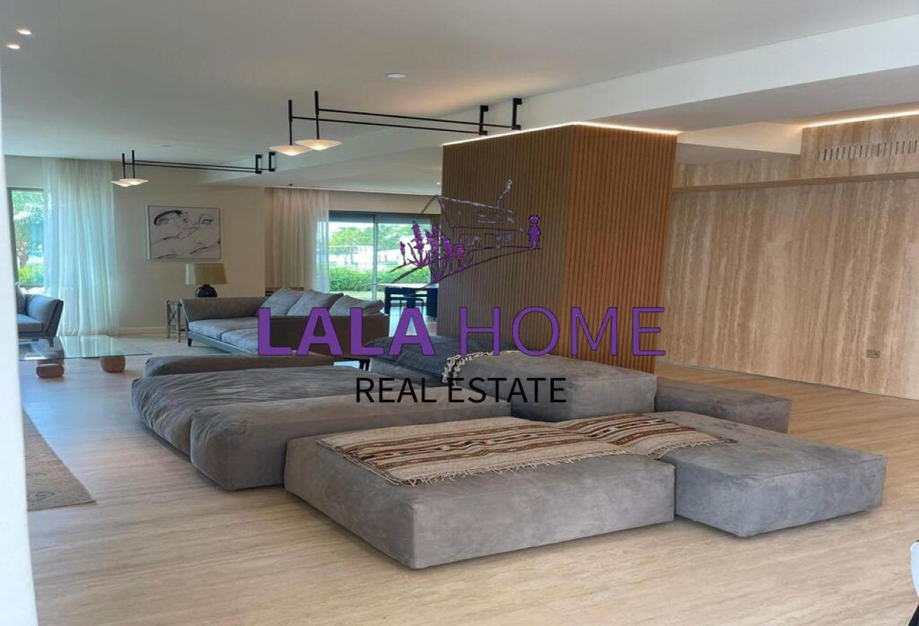 EXEPTIONAL CUSTOM MADE 3 PLUS MAID TOWNHOUSE - Townhouse in The St. Regis Marsa Arabia Island