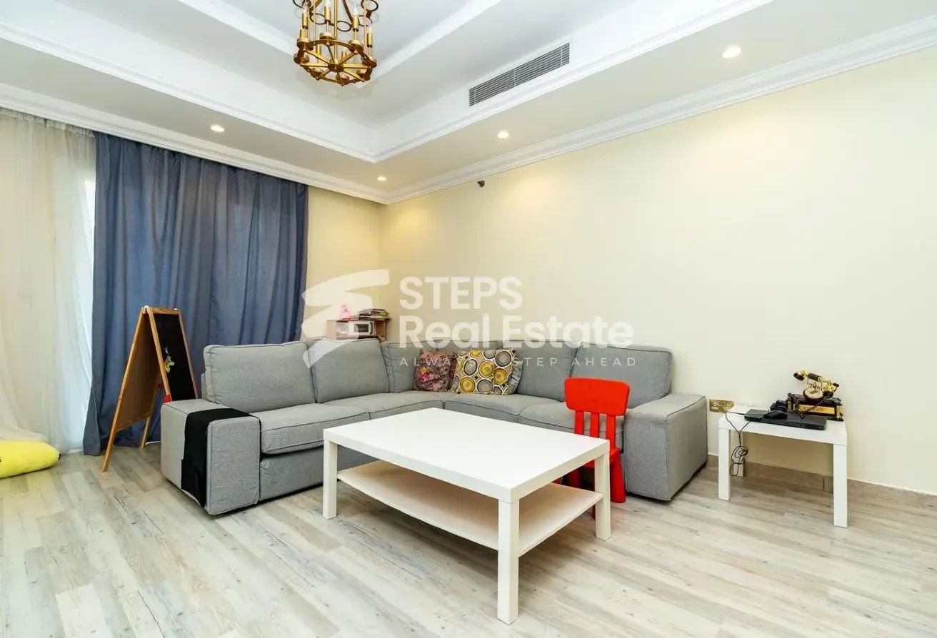 Side Sea View Apartment with Stunning Finishes - Apartment in West Porto Drive